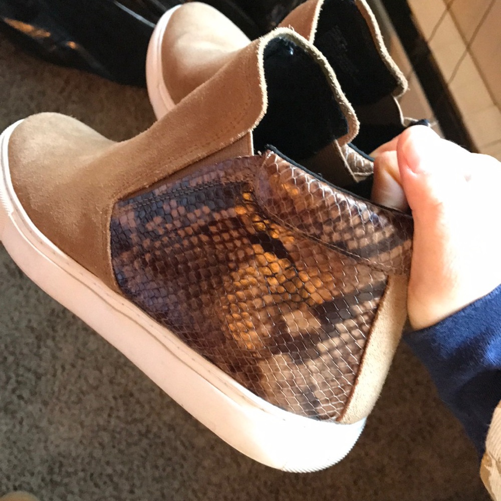 Sneakers (Kenneth Cole)